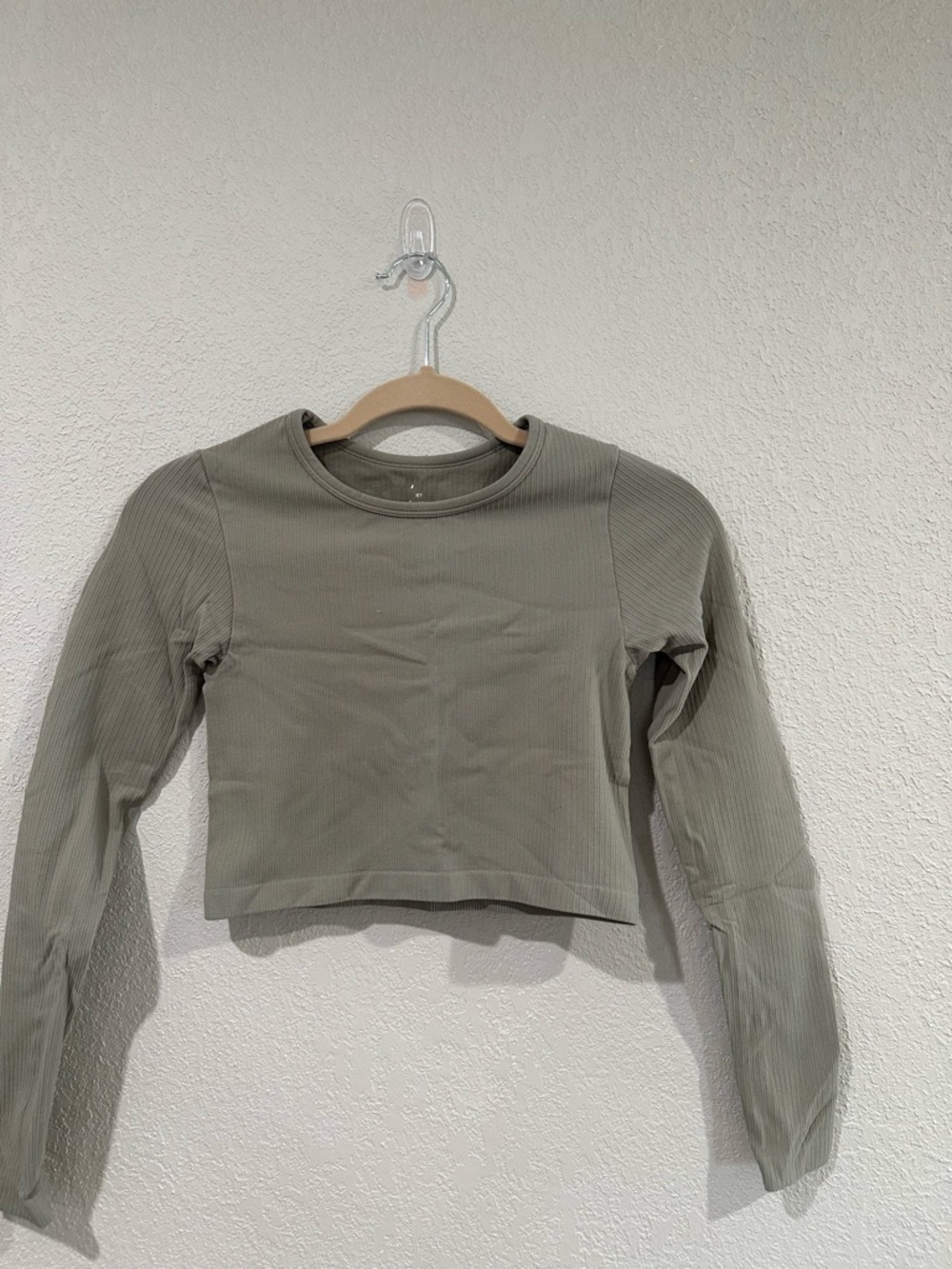 H&M Long Sleeve Ribbed Workout Crop Top - Sage Green